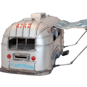 Matkailuvaunu ”Air Stream Silver” lelu